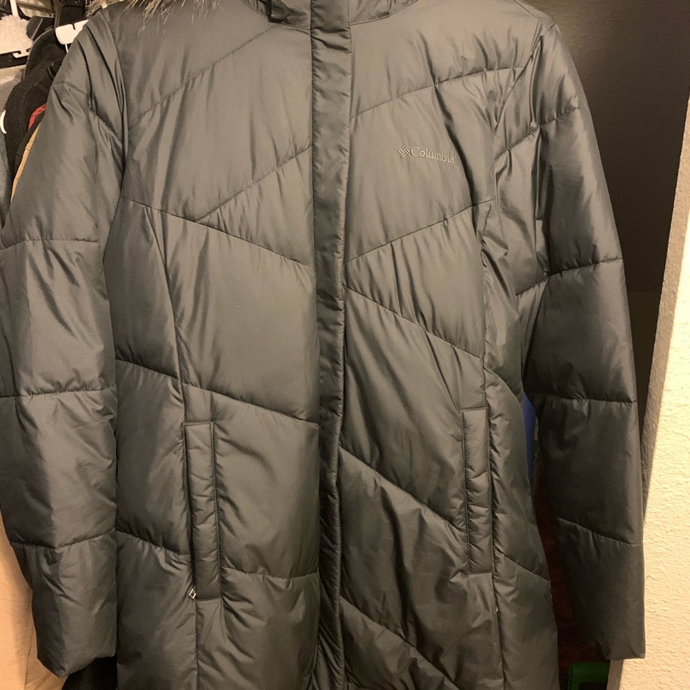 Columbia puffer jacket women’s black XL